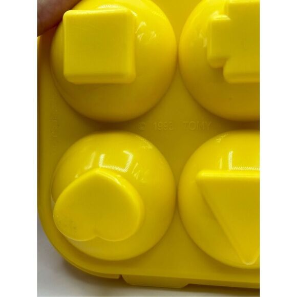 1993 Vintage Tomy Hide n Squeak Eggs Sorting Learning Toy - Picture 5 of 9